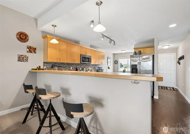 Photo 4 of Condo for sale at 262 Oyhut Bay Blvd SW #306, Ocean Shores, WA 98569 | MLS# NWM2528175 | Listing updated on 2026-09-26