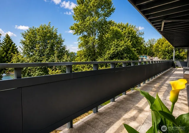 Photo 4 of House for sale at 10417 Aqua Way S, Seattle, WA 98168 | MLS# NWM2528177 | Listing updated on 2026-09-21