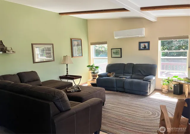 Photo 4 of Manufactured home for sale at 1171 Ray Hicks St, Raymond, WA 98577 | MLS# NWM2528178 | Listing updated on 2026-09-21