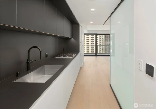 Photo 3 of Condo for sale at 300 Virginia St #1113, Seattle, WA 98101 | MLS# NWM2528234 | Listing updated on 2026-10-01