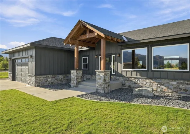 Photo 4 of Single family home for sale at 110 Slide View Ln, Manson, WA 98831 | MLS# NWM2528244 | Listing updated on 2026-10-01