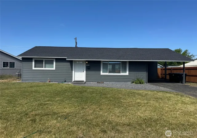 Photo 1 of Single family home for sale at 610 S Grand Dr, Moses Lake, WA 98837 | MLS# NWM2528258 | Listing updated on 2026-09-21