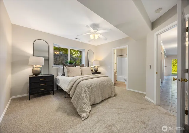 Photo 4 of Condo for sale at 2307 W Woodin Ave #1E, Chelan, WA 98816 | MLS# NWM2528275 | Listing updated on 2026-10-01