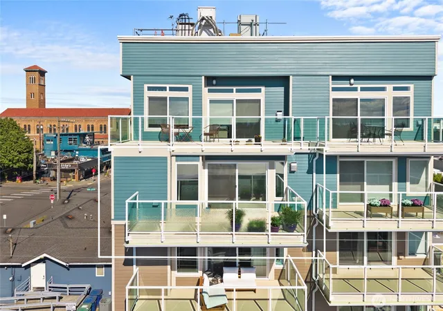 Photo 3 of Condo for sale at 4409 California Ave SW #503, Seattle, WA 98116 | MLS# NWM2528276 | Listing updated on 2026-09-21