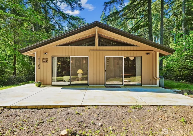 Photo 1 of Sale Pending at 11104 Leschi Cir, Anderson Island, WA 98303 | MLS# NWM2528401 | Listing updated on 2026-09-25