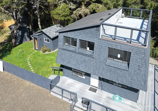 Photo 3 of Single family home for sale at 469 Pyxis Ct Sw, Ocean Shores, WA 98569 | MLS# NWM2528471 | Listing updated on 2026-09-21