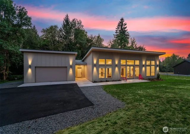 Photo 1 of Contingent at 956 Paine Rd, Castle Rock, WA 98611 | MLS# NWM2528481 | Listing updated on 2026-09-21