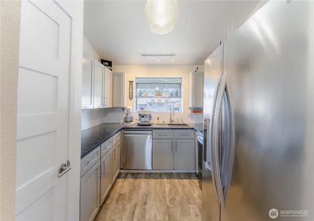 Photo 3 of Condo for sale at 3435 Auburn Way S #30, Auburn, WA 98092 | MLS# NWM2528503 | Listing updated on 2026-09-21