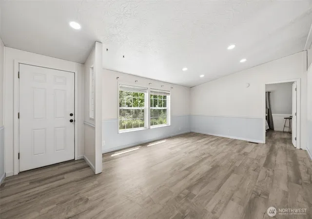 Photo 3 of Sale Pending at 31101 116th Avenue Se #35, Auburn, WA 98092 | MLS# NWM2528513 | Listing updated on 2026-09-25