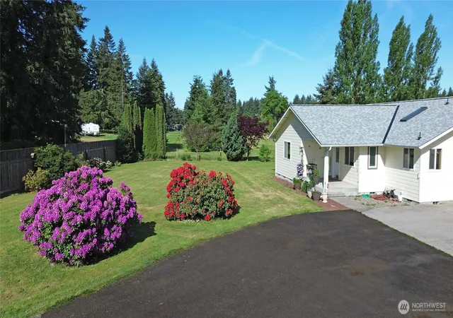 Photo 4 of Single family home for sale at 17103 Camas Run Ln SW, Rochester, WA 98579 | MLS# NWM2528560 | Listing updated on 2026-09-21