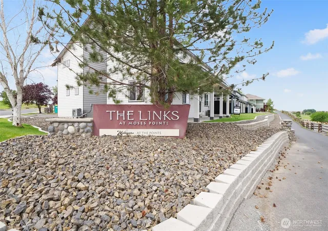 Photo 3 of Townhouse for sale at 6398 Ne Melby Way #1, Moses Lake, WA 98837 | MLS# NWM2528593 | Listing updated on 2026-09-21