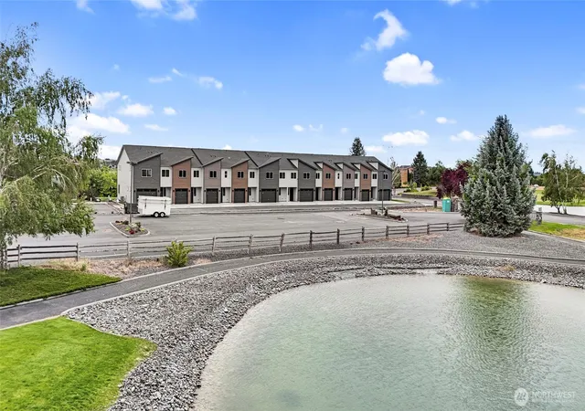 Photo 2 of Townhouse for sale at 6398 Ne Melby Way #2, Moses Lake, WA 98837 | MLS# NWM2528596 | Listing updated on 2026-09-21