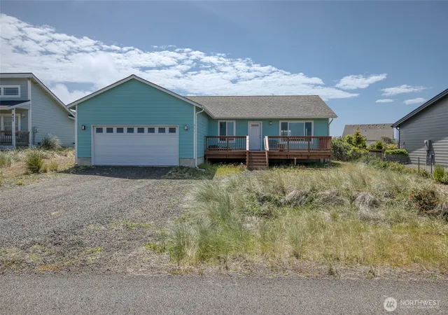 Photo 1 of Single family home for sale at 407 N Bel Air Loop Sw, Ocean Shores, WA 98569 | MLS# NWM2528619 | Listing updated on 2026-09-21