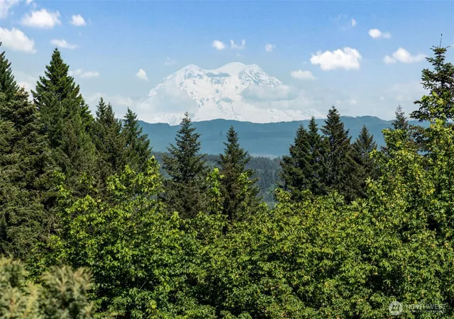 Photo 4 of Single family home for sale at 308 Brockway Rd, Chehalis, WA 98532 | MLS# NWM2528625 | Listing updated on 2026-09-21