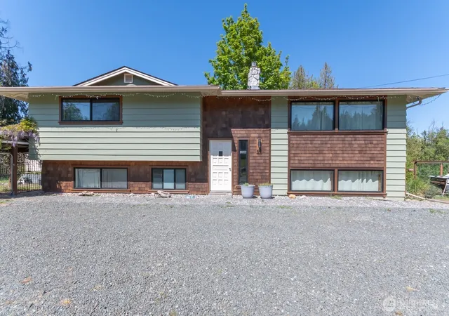 Photo 1 of Single family home for sale at 63 E Arnette Rd, Port Angeles, WA 98362 | MLS# NWM2528673 | Listing updated on 2026-09-24