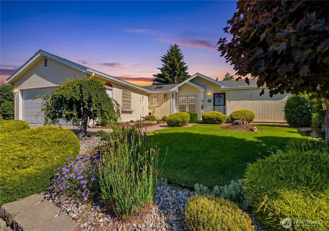 Photo 1 of Manufactured home for sale at 1808 Heritage Dr, Wenatchee, WA 98801 | MLS# NWM2528678 | Listing updated on 2026-09-24