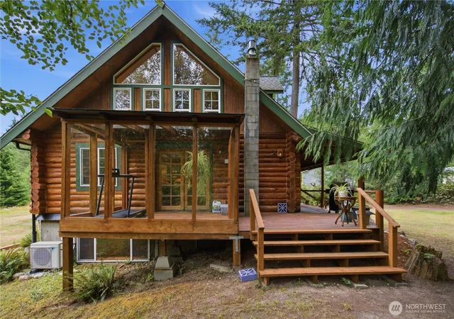 Photo 3 of Sale Pending at 7697 SE Willock Rd, Olalla, WA 98359 | MLS# NWM2528702 | Listing updated on 2026-09-22