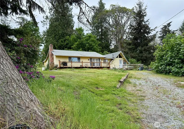 Photo 3 of Single family home for sale at 1578 Poplar Ln, Camano Island, WA 98282 | MLS# NWM2528711 | Listing updated on 2026-09-27