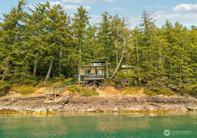 Photo 1 of Sale Pending at 95 Weather N Hts, Brinnon, WA 98320 | MLS# NWM2528732 | Listing updated on 2026-09-25