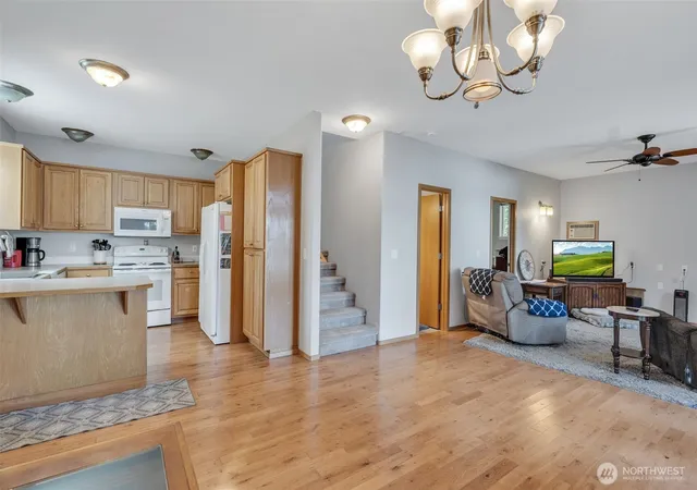 Photo 3 of Sale Pending at 2681 E Timberlake W Dr, Shelton, WA 98584 | MLS# NWM2528742 | Listing updated on 2026-09-25
