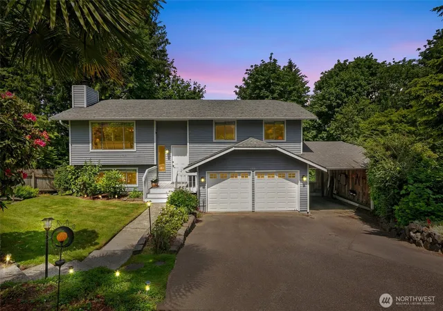 Photo 1 of Sale Pending at 1951 2nd Street, Kirkland, WA 98033 | MLS# NWM2528746 | Listing updated on 2026-09-25