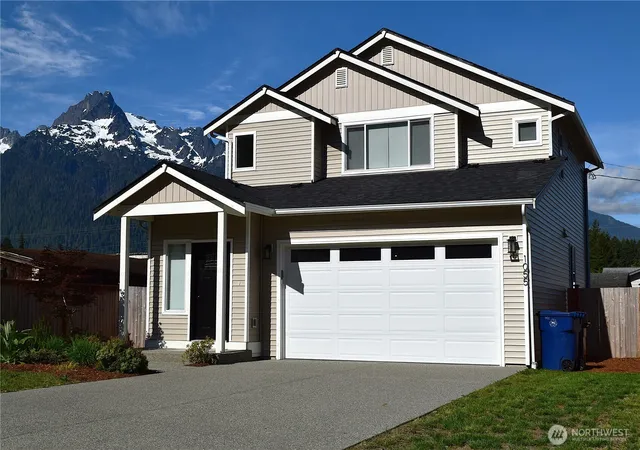 Single family home for sale at 1055 Montague Ave, Darrington, WA 98241 | MLS# NWM2528754