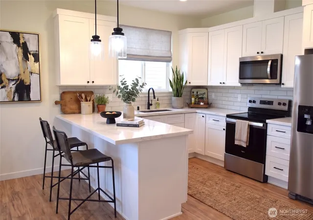 Photo 3 of Single family home for sale at 1055 Montague Ave, Darrington, WA 98241 | MLS# NWM2528754 | Listing updated on 2026-09-21