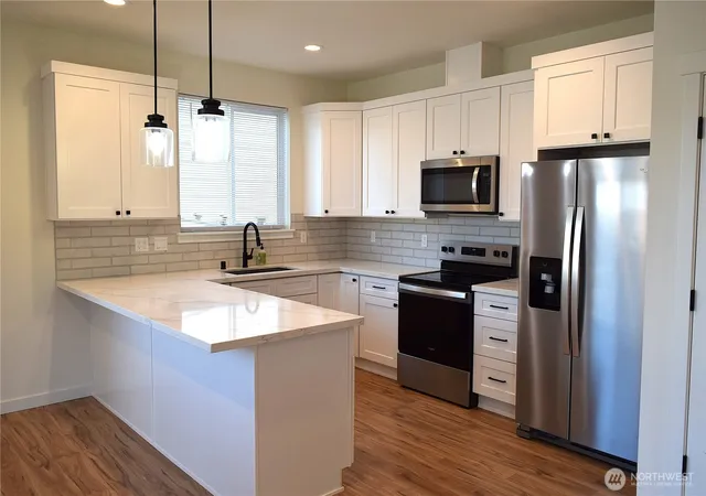 Photo 4 of Single family home for sale at 1055 Montague Ave, Darrington, WA 98241 | MLS# NWM2528754 | Listing updated on 2026-09-21