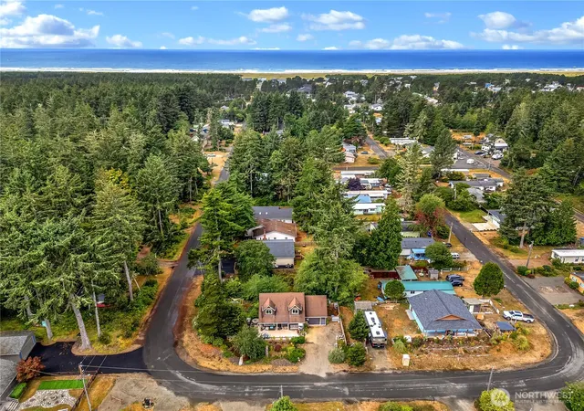 Photo 4 of Single family home for sale at 19409 U Pl, Long Beach, WA 98631 | MLS# NWM2528764 | Listing updated on 2026-09-28