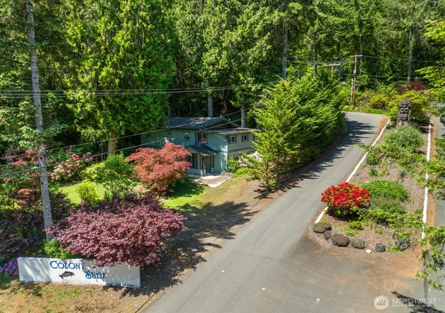 Photo 3 of Single family home for sale at 31 N Colony Surf Dr, Lilliwaup, WA 98555 | MLS# NWM2528783 | Listing updated on 2026-09-21