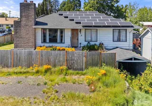 Photo 1 of Single family home for sale at 306 E I St, Shelton, WA 98584 | MLS# NWM2528791 | Listing updated on 2026-10-02