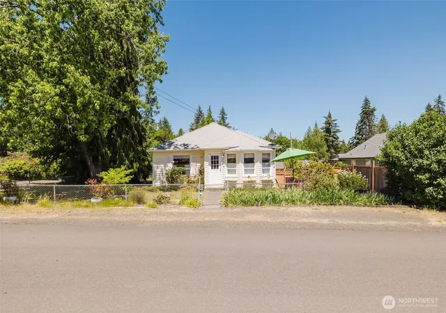 Photo 2 of Single family home for sale at 1230 Olympic Ave, Shelton, WA 98584 | MLS# NWM2528810 | Listing updated on 2026-09-21