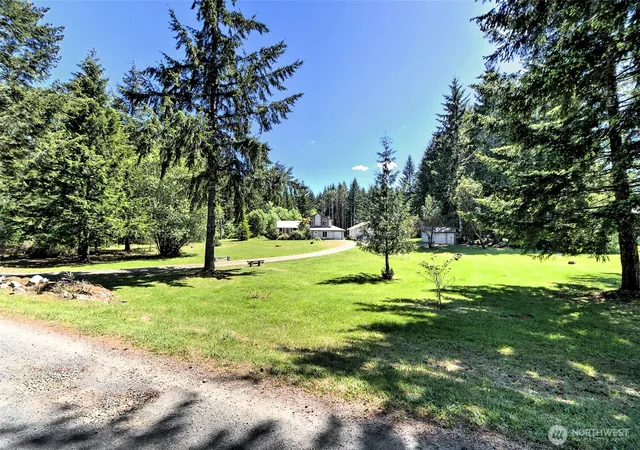 Photo 4 of Single family home for sale at 21 SE Majestic View Dr, Shelton, WA 98584 | MLS# NWM2528824 | Listing updated on 2026-09-21