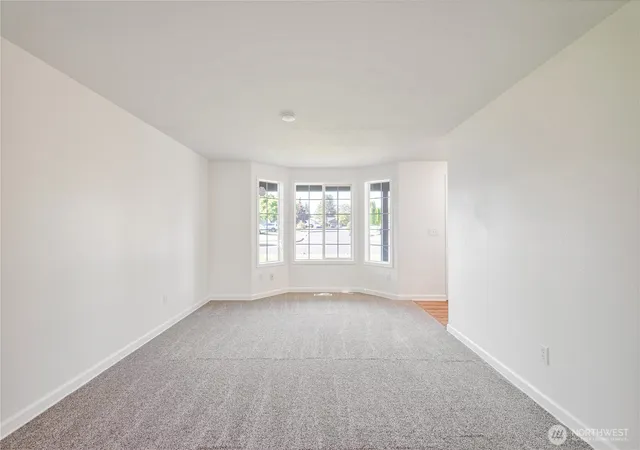 Photo 4 of Single family home for sale at 141 Vermillion Rd, Kelso, WA 98626 | MLS# NWM2528846 | Listing updated on 2026-09-26