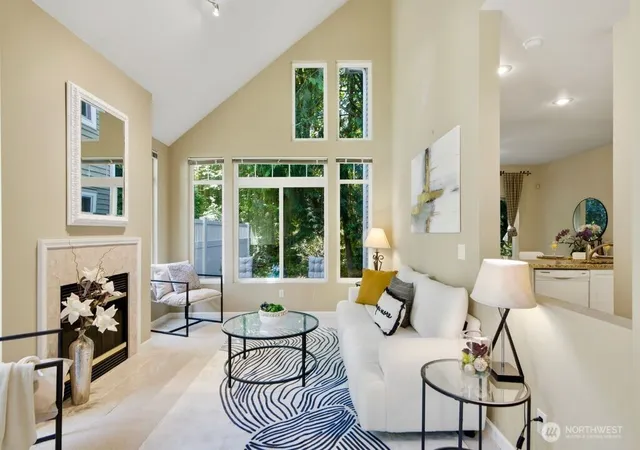 Photo 3 of Townhouse for sale at 6699 SE Cougar Mountain Way, Bellevue, WA 98006 | MLS# NWM2528950 | Listing updated on 2026-10-01