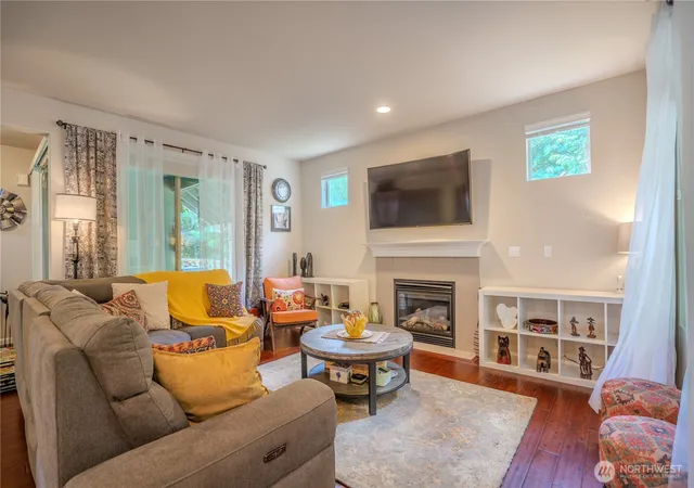 Photo 2 of Single family home for sale at 1929 65th Avenue Se, Tumwater, WA 98501 | MLS# NWM2528995 | Listing updated on 2026-09-21