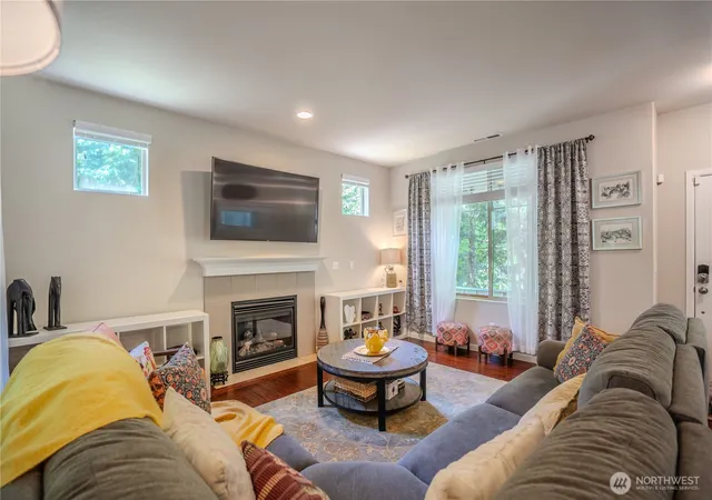 Photo 3 of Single family home for sale at 1929 65th Avenue Se, Tumwater, WA 98501 | MLS# NWM2528995 | Listing updated on 2026-09-21