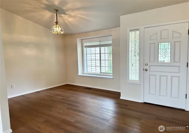 Photo 3 of Single family home for sale at 2137 Springview Dr NE, Olympia, WA 98506 | MLS# NWM2529025 | Listing updated on 2026-09-21