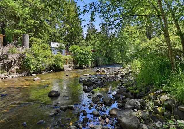 Photo 3 of Single family home for sale at 116 Mountain View Dr N, Ashford, WA 98304 | MLS# NWM2529074 | Listing updated on 2026-09-29
