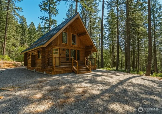 Photo 2 of Single family home for sale at 2350 1st Creek Rd, Chelan, WA 98816 | MLS# NWM2529164 | Listing updated on 2026-09-21