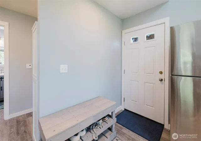 Photo 4 of Single family home for sale at 814 Shark Ct SW, Ocean Shores, WA 98569 | MLS# NWM2529169 | Listing updated on 2026-09-21