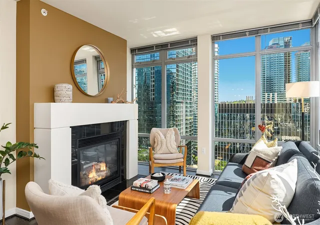 Photo 3 of Sale Pending at 819 Virginia St #2704, Seattle, WA 98101 | MLS# NWM2529188 | Listing updated on 2026-09-25