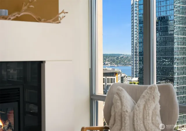 Photo 3 of Sale Pending at 819 Virginia St #2704, Seattle, WA 98101 | MLS# NWM2529188 | Listing updated on 2026-09-25