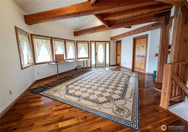Photo 4 of Single family home for sale at 6 Orchard Loop S, Tonasket, WA 98855 | MLS# NWM2529282 | Listing updated on 2026-09-21