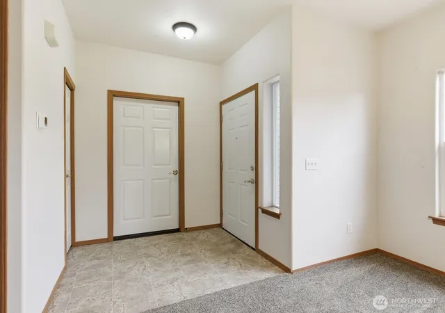 Photo 4 of Condo for sale at 323 N Laventure Rd #C, Mount Vernon, WA 98273 | MLS# NWM2529308 | Listing updated on 2026-09-21