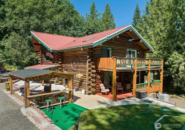 Photo 2 of Sale Pending at 8643 Winslow Dr Sw, Olympia, WA 98512 | MLS# NWM2529311 | Listing updated on 2026-09-30