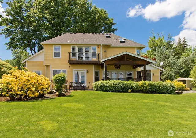Photo 2 of Sale Pending at 36330 208th Avenue Se, Auburn, WA 98092 | MLS# NWM2529326 | Listing updated on 2026-09-29