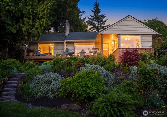 Photo 3 of Single family home for sale at 9326 California Ave Sw, Seattle, WA 98136 | MLS# NWM2529339 | Listing updated on 2026-10-03