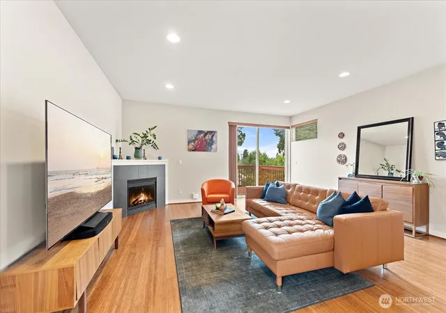 Photo 2 of Sale Pending at 12418 2nd Place Sw, Seattle, WA 98146 | MLS# NWM2529374 | Listing updated on 2026-07-28