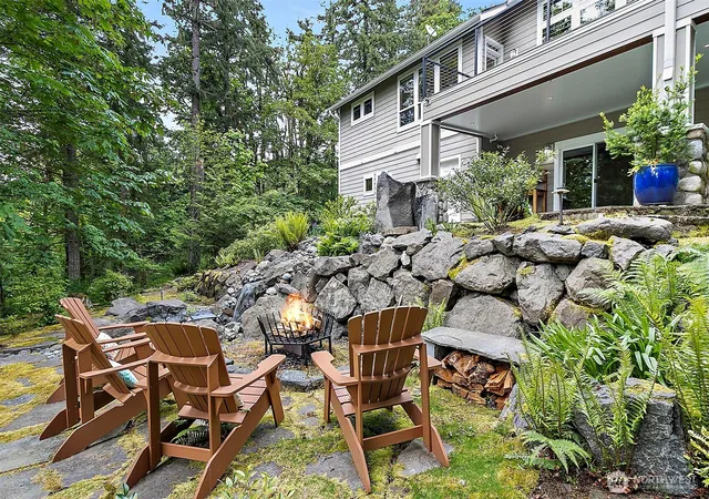 Photo 3 of Single family home for sale at 6407 282nd Avenue SE, Issaquah, WA 98027 | MLS# NWM2529380 | Listing updated on 2026-09-21
